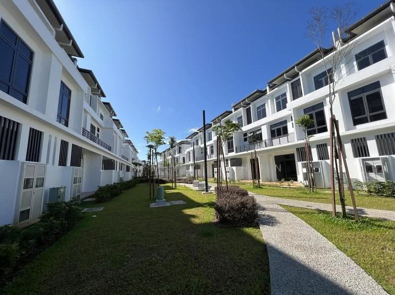 Rumah Bandar untuk Dijual di Kuching (Sarawak) - Jimmyy Chin - Exterior - PropertyGuru.com.my