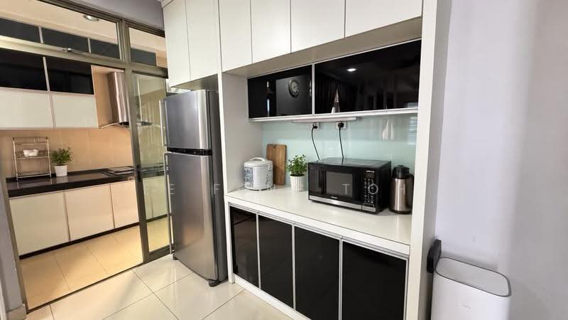 Rumah Kluster untuk Dijual di Taman Mount Austin (Tebrau) - Ee Fong Toh - Kitchen - PropertyGuru.com.my