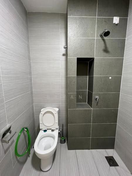 Rumah Teres 2-Tingkat untuk Disewa di Sunsuria City (Dengkil) - Bryan Yeoh - Bathroom - PropertyGuru.com.my