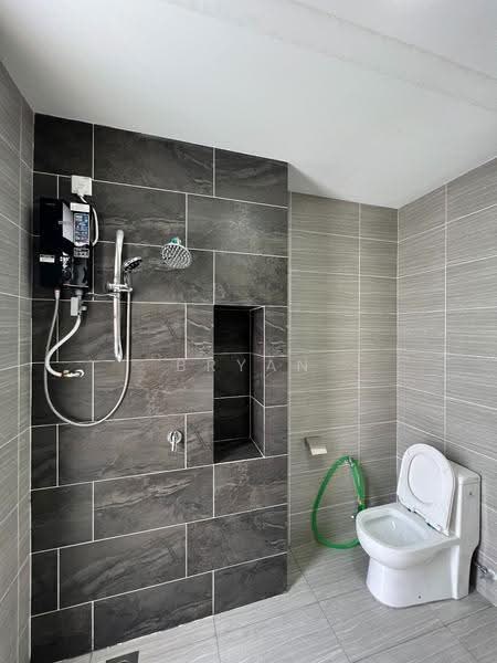 Rumah Teres 2-Tingkat untuk Disewa di Sunsuria City (Dengkil) - Bryan Yeoh - Bathroom - PropertyGuru.com.my