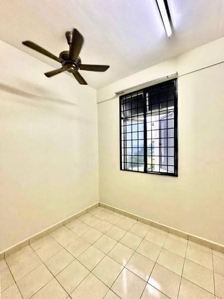 Pangsapuri untuk Dijual di Taman LTAT - Adibah Salim - Interior - PropertyGuru.com.my