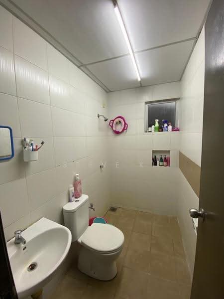Apartment for Sale at Akasia Apartment - STEVE KI - Bathroom - PropertyGuru.com.my