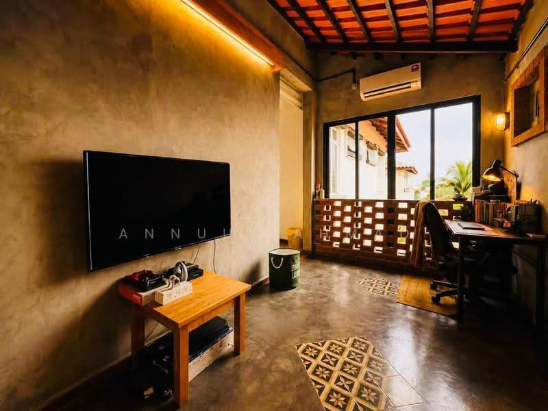 Semi-Detached House for Sale in Bandar Dato Onn (Tebrau) - Annuur Ahmad - Living Room - PropertyGuru.com.my