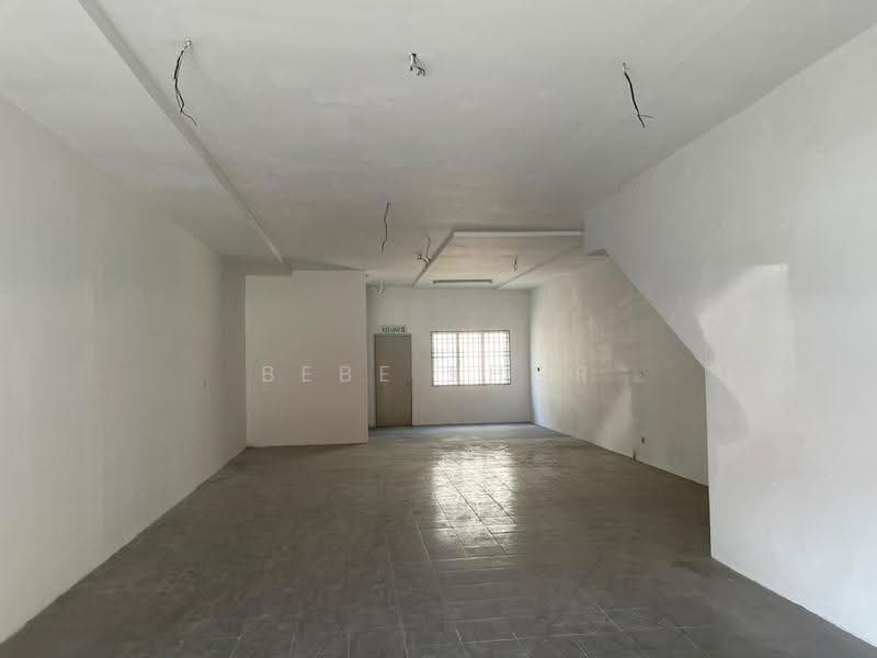 Shop for Rent in Bayan Baru (Penang) - Bebe Khor - Interior - PropertyGuru.com.my
