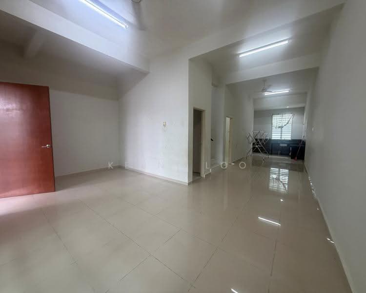 Rumah Teres 2-Tingkat untuk Disewa di Kuantan (Pahang) - Kenny Loo - Living Room - PropertyGuru.com.my