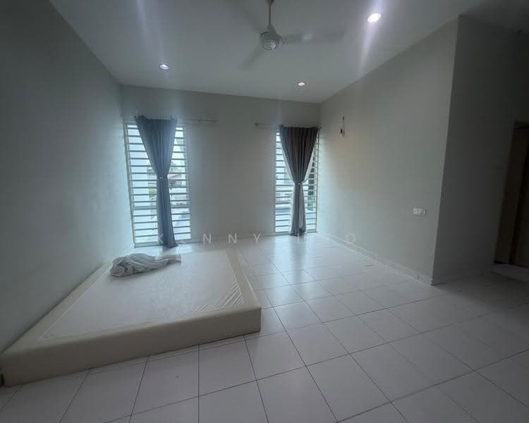 Rumah Teres 2-Tingkat untuk Disewa di Kuantan (Pahang) - Kenny Loo - Bedroom - PropertyGuru.com.my