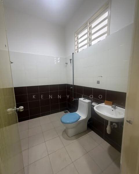 Rumah Teres 2-Tingkat untuk Disewa di Kuantan (Pahang) - Kenny Loo - Bathroom - PropertyGuru.com.my