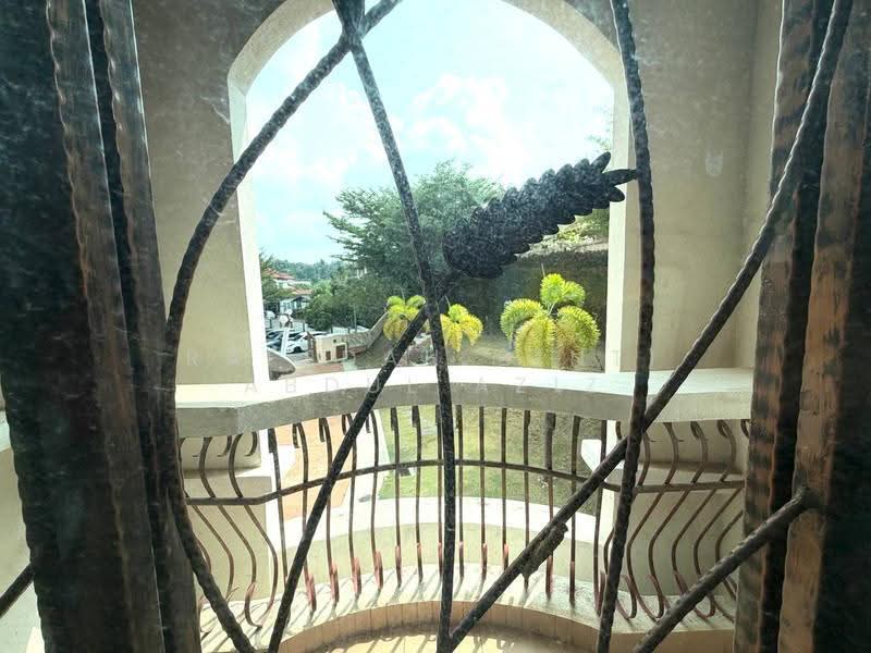 Semi-Detached House for Sale in Seksyen 7 (Shah Alam) - Rafedah Binti Abdul Aziz - Balcony - PropertyGuru.com.my