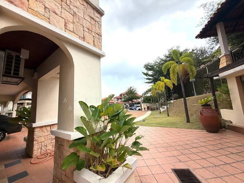 Semi-Detached House for Sale in Seksyen 7 (Shah Alam) - Rafedah Binti Abdul Aziz - Exterior - PropertyGuru.com.my