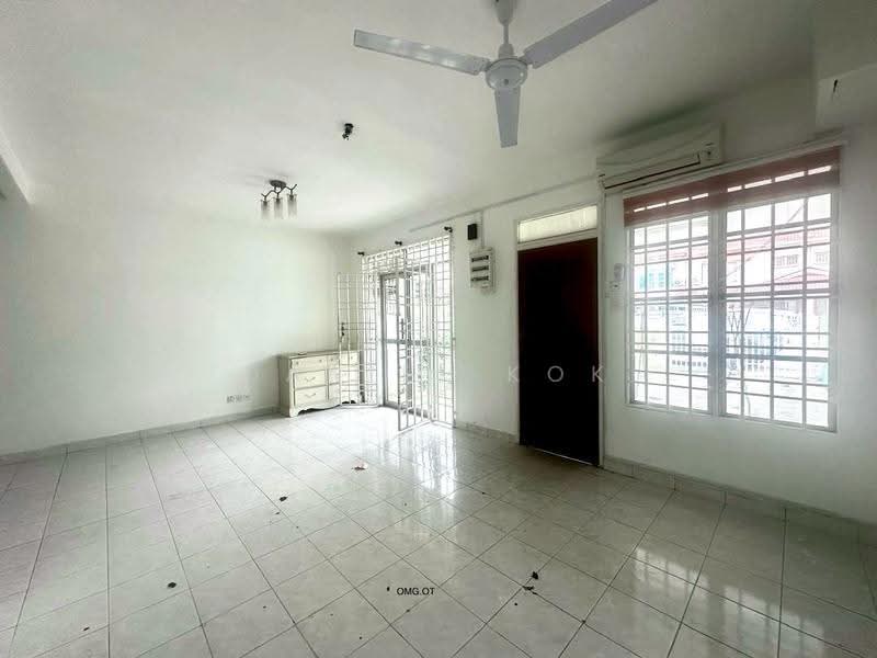 2-storey Terraced House for Sale in Bandar Botanic (Klang) - Daniel Kok - Living Room - PropertyGuru.com.my