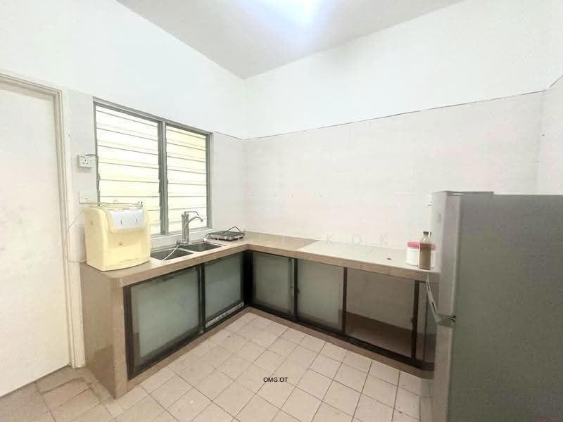 2-storey Terraced House for Sale in Bandar Botanic (Klang) - Daniel Kok - Kitchen - PropertyGuru.com.my