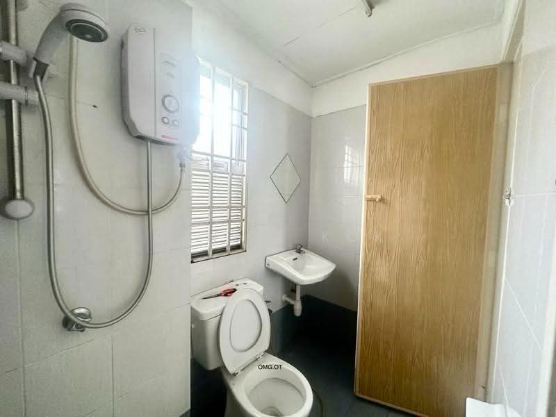 2-storey Terraced House for Sale in Bandar Botanic (Klang) - Daniel Kok - Bathroom - PropertyGuru.com.my