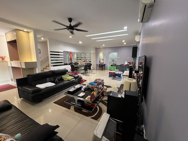 Rumah Berkembar untuk Dijual di Taman Sri Putra Mas (Sungai Buloh) - Tammie Heng - Living Room - PropertyGuru.com.my