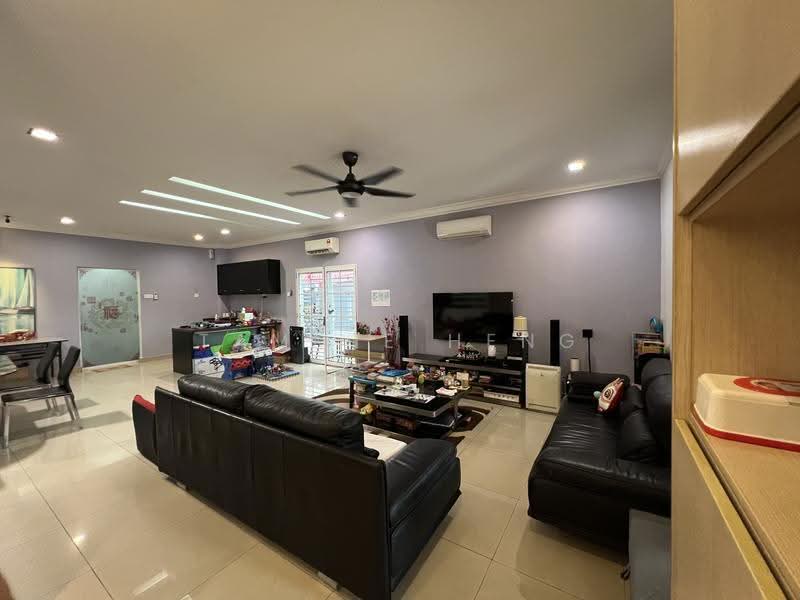 Rumah Berkembar untuk Dijual di Taman Sri Putra Mas (Sungai Buloh) - Tammie Heng - Living Room - PropertyGuru.com.my