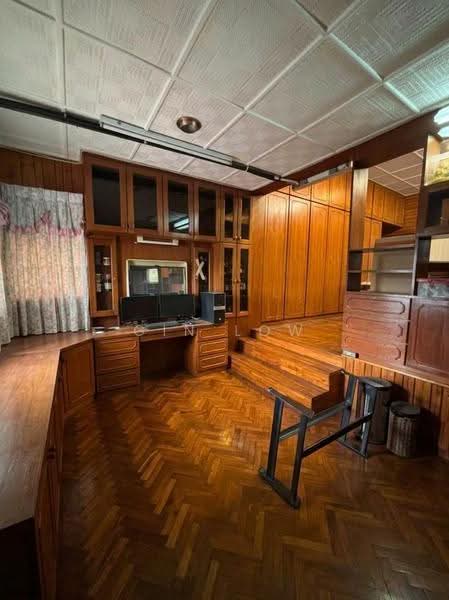 Bungalow House for Sale in Taman Danau Desa (Taman Desa) - Gin Low - Study - PropertyGuru.com.my