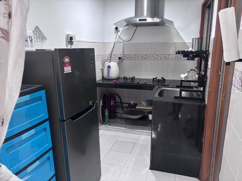 Pangsapuri untuk Disewa di Flora Damansara Apartment - Ker KK - Kitchen - PropertyGuru.com.my