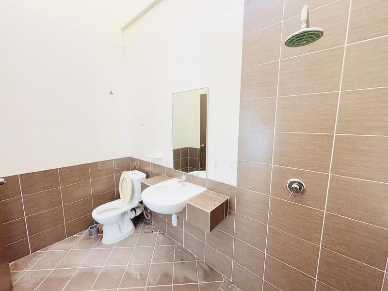 3-storey Terraced House for Rent in Tanjung Tokong (Penang) - Elwin Leong - Bathroom - PropertyGuru.com.my
