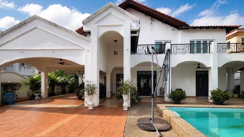 Rumah Teres untuk Dijual di Seksyen 8 (Shah Alam) - Nazrin Hakimin - Exterior - PropertyGuru.com.my
