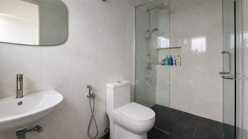Rumah Teres untuk Dijual di Seksyen 8 (Shah Alam) - Nazrin Hakimin - PropertyGuru.com.my
