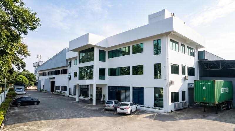Detached Factory for Rent in Rawang (Selangor) - Cyrus Soon - Exterior - PropertyGuru.com.my