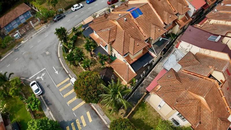 Rumah Teres 2-Tingkat untuk Dijual di Kemuning Utama (Shah Alam) - Wan Azlan Ahmad - Exterior - PropertyGuru.com.my
