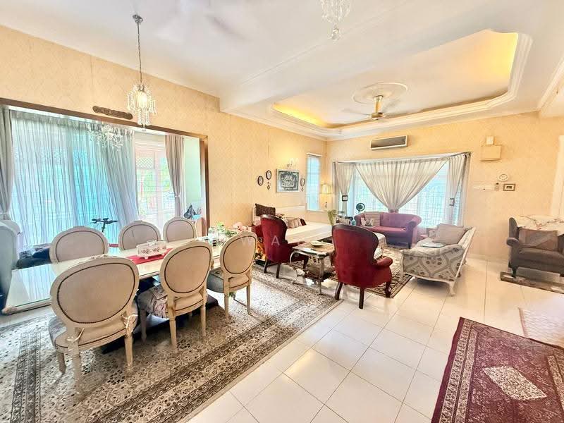 Rumah Teres 2-Tingkat untuk Dijual di Kemuning Utama (Shah Alam) - Wan Azlan Ahmad - Living Room - PropertyGuru.com.my