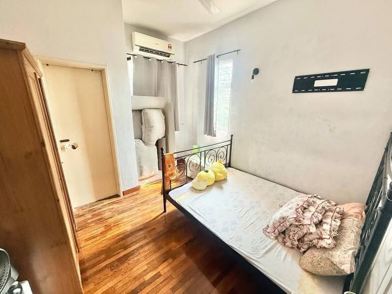 Rumah Teres 2-Tingkat untuk Dijual di Kemuning Utama (Shah Alam) - Wan Azlan Ahmad - Bedroom - PropertyGuru.com.my