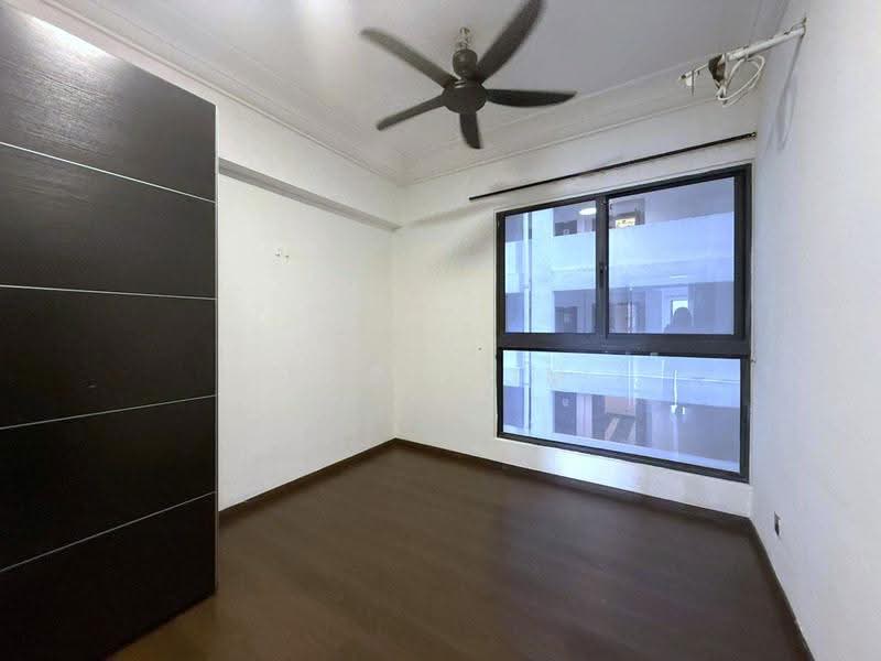 Service Residence for Sale at V@SUMMERPLACE - Karl Lim - Bedroom - PropertyGuru.com.my