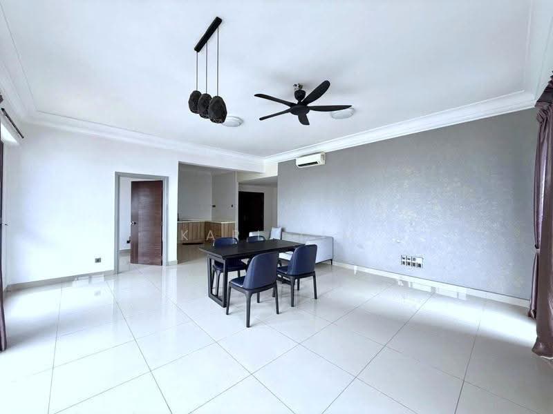 Service Residence for Sale at V@SUMMERPLACE - Karl Lim - Dining Room - PropertyGuru.com.my