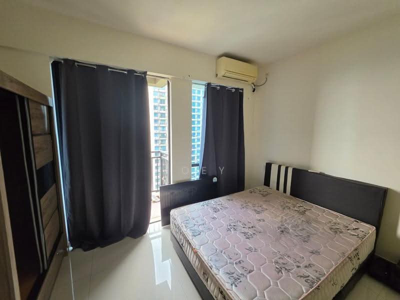 Kediaman Servis untuk Disewa di Country Garden Central Park - Zoey Lee - Bedroom - PropertyGuru.com.my