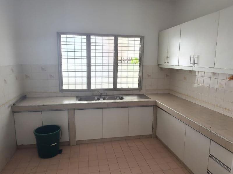 2-storey Terraced House for Rent in Subang Jaya (Selangor) - Azwa Abas - Kitchen - PropertyGuru.com.my