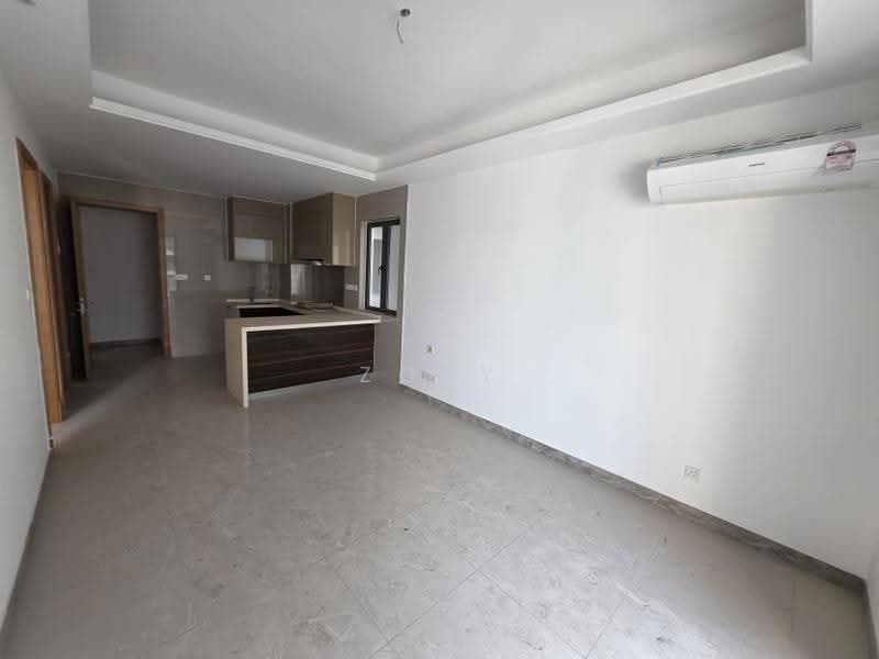 Service Residence for Sale at R&F Princess Cove Phase 1 - Zoey Lee - Kitchen - PropertyGuru.com.my