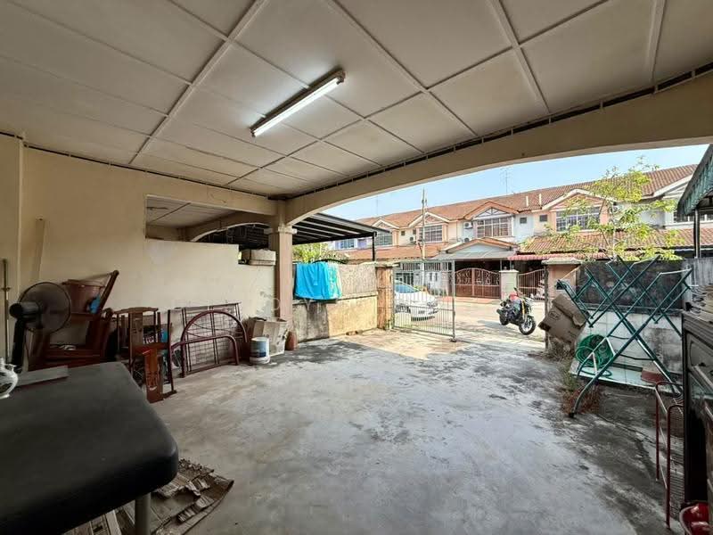 2-storey Terraced House for Sale in Johor Bahru (Johor) - Gladys Wong - Exterior - PropertyGuru.com.my