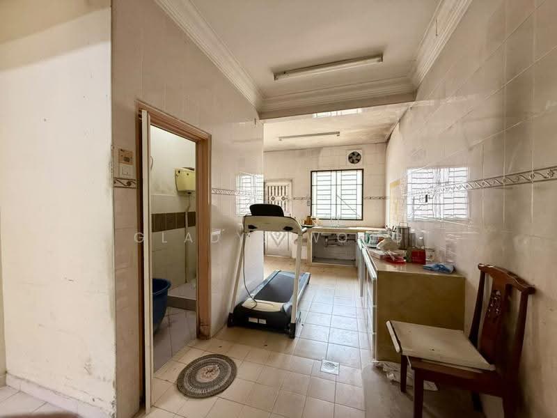 2-storey Terraced House for Sale in Johor Bahru (Johor) - Gladys Wong - Kitchen - PropertyGuru.com.my