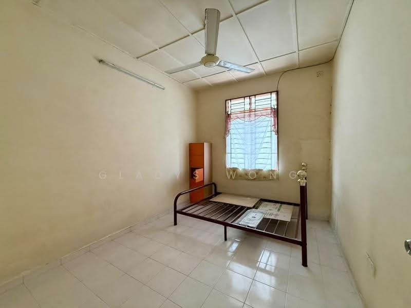 2-storey Terraced House for Sale in Johor Bahru (Johor) - Gladys Wong - Bedroom - PropertyGuru.com.my