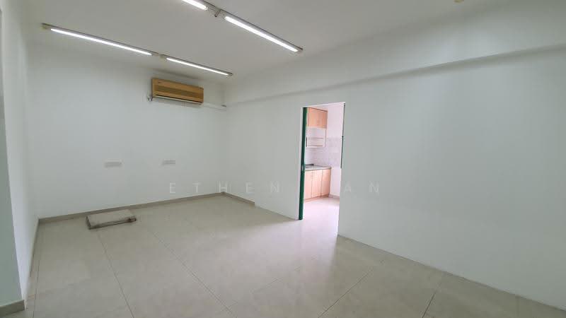 Shop / Office for Rent in Taman Iping (Batu Maung) - Ethen Tan - Interior - PropertyGuru.com.my