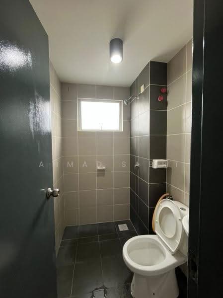 Townhouse for Rent in Cybersouth (Dengkil) - Ahmad Sabri - Bathroom - PropertyGuru.com.my