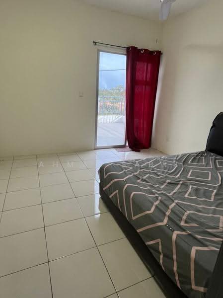 Townhouse for Rent in Cybersouth (Dengkil) - Ahmad Sabri - Bedroom - PropertyGuru.com.my