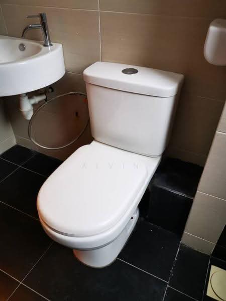 Kediaman Servis untuk Dijual di Amaya Maluri - Alvin Loo - Bathroom - PropertyGuru.com.my