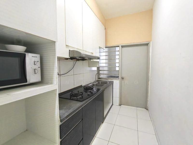 Service Residence for Rent at The Sky Executive Suites - Janice Yong - Kitchen - PropertyGuru.com.my