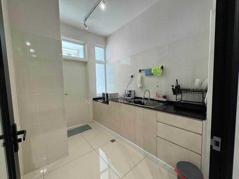 Rumah Berkembar untuk Dijual di Taman Dato Onn (Johor Bahru) - Nathan Chan - Kitchen - PropertyGuru.com.my