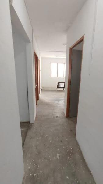 Tanah Kediaman untuk Disewa di Rawang (Selangor) - Eason Hong - Corridor - PropertyGuru.com.my