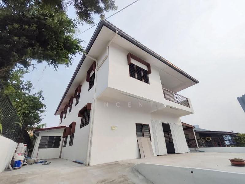 Banglo Komersial untuk Disewa di Kampung Cheras Baru (Ampang) - Vincent Lee - Exterior - PropertyGuru.com.my