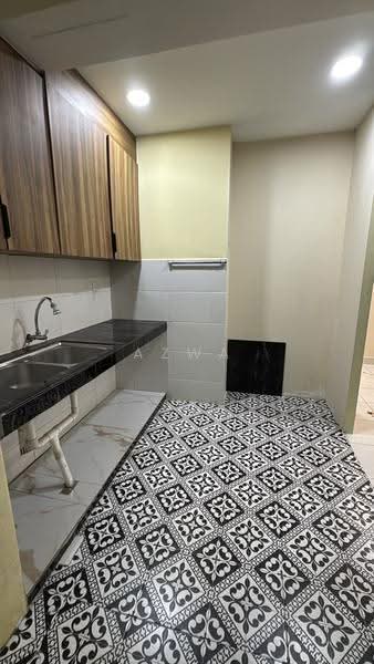 Apartment for Rent at Aronia - Azwa Abas - Kitchen - PropertyGuru.com.my