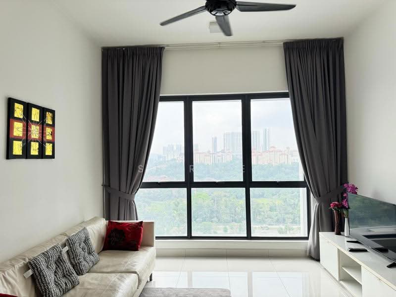Kediaman Servis untuk Dijual di 8 Kinrara - Shirlee Toh - Living Room - PropertyGuru.com.my