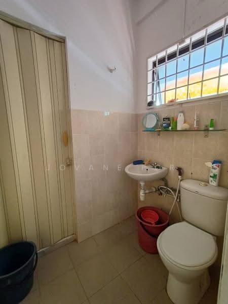 Townhouse for Rent in Cheras (Kuala Lumpur) - Jovane Por - Bathroom - PropertyGuru.com.my