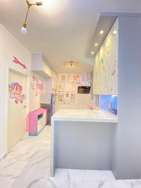 Service Residence for Sale at Sky Peak Residences - Daniel Yong - Kitchen - PropertyGuru.com.my