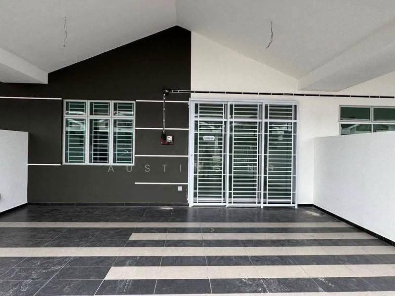 Terraced House for Rent in Bandar Putra Kulai (Kulai) - Austing Ng - Exterior - PropertyGuru.com.my