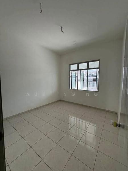 Terraced House for Rent in Bandar Putra Kulai (Kulai) - Austing Ng - Interior - PropertyGuru.com.my