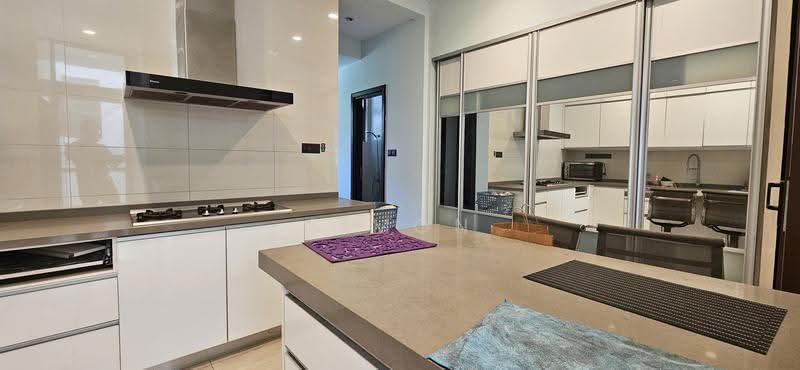 2-storey Terraced House for Sale in Bukit Jelutong (Shah Alam) - Simon Leong - Kitchen - PropertyGuru.com.my